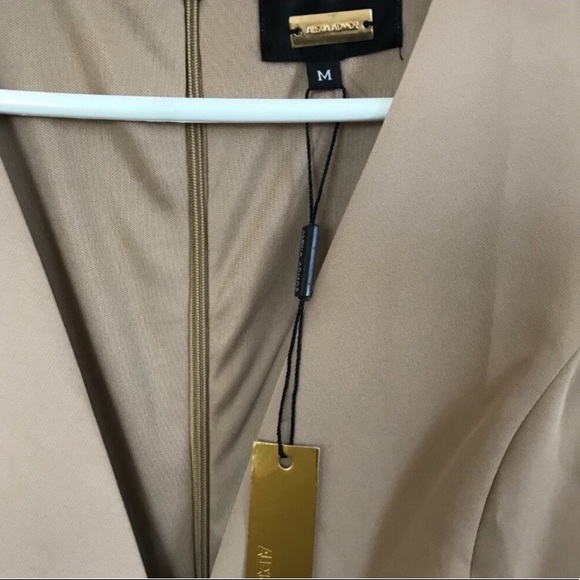 Alexia Admor Deep V-Neck Dress - Picture 4 of 4